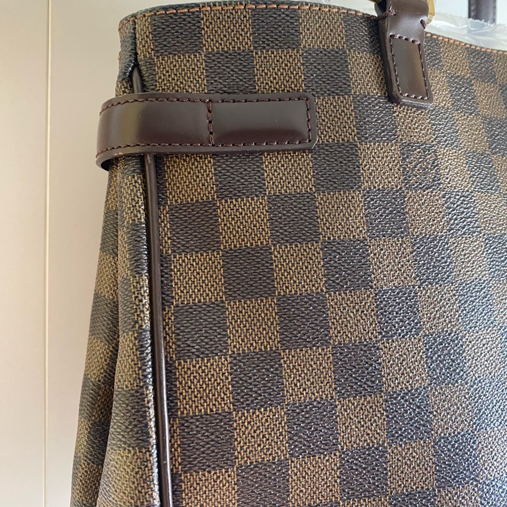 Louis Vuitton Discontinued Damier Ebene Uzes Manhattan Shoulder Bag - Picture 9 of 16